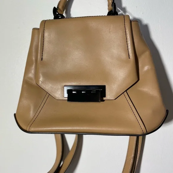 Preloved Zac Posen backpack! Zac Posen Eartha Convertible Black Leather | Mercari main image 4